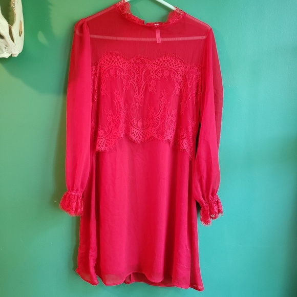 Xhilaration Dresses & Skirts - Lace overlay dress